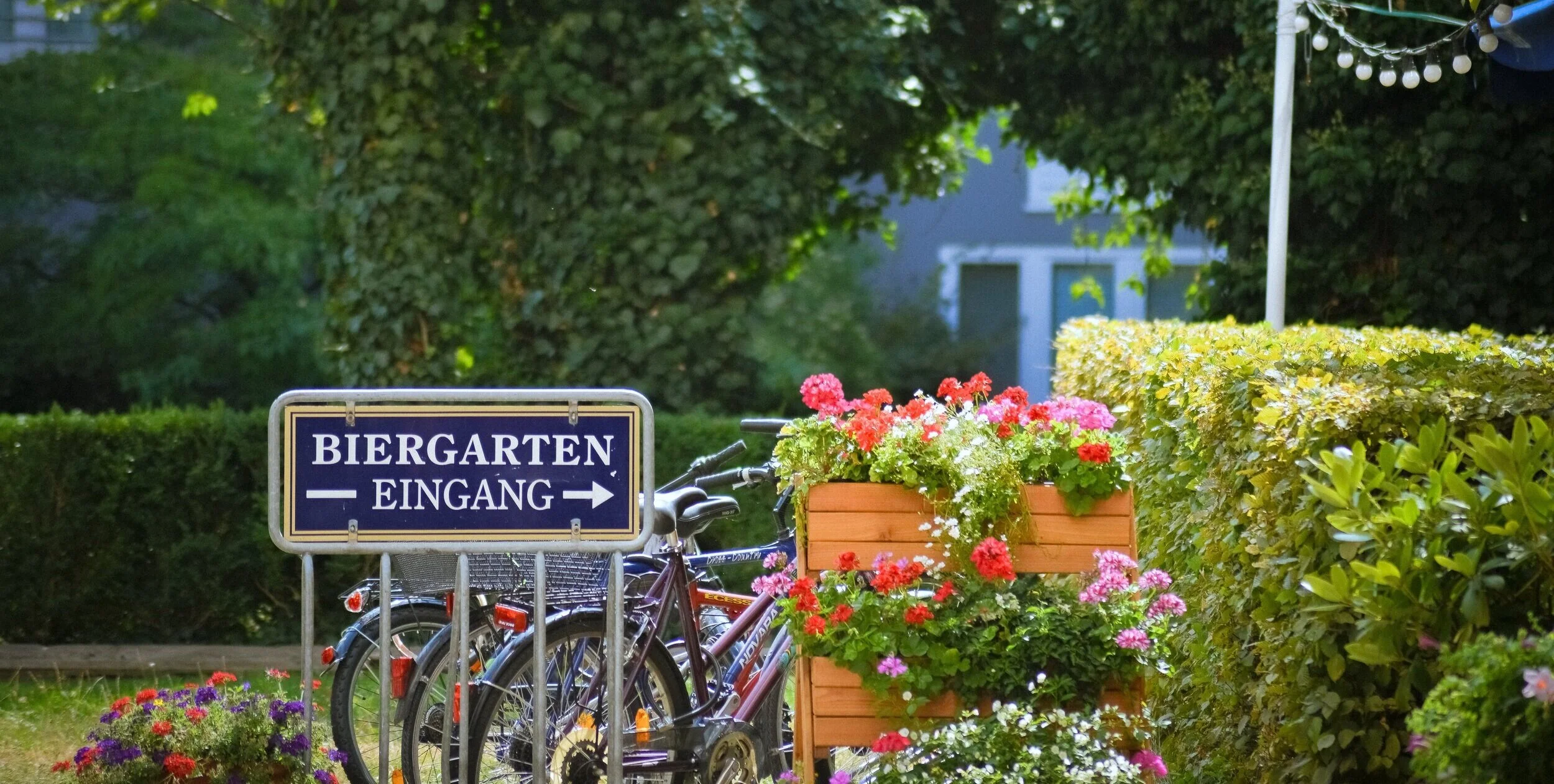   Anunci Berliner Biergarten  